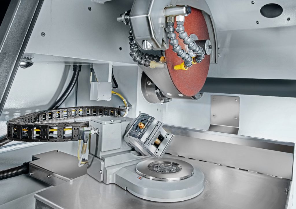 Qness (QATM) Floor-standing 5-axis Cutting Robot QCUT 430 BOT (Brillant 3D) gallery