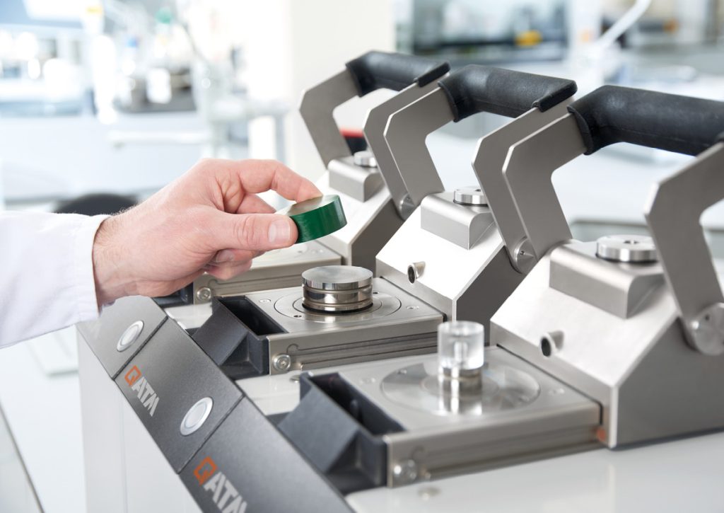 Qness (QATM) Hot Mounting Press Qpress 50 (Opal X-Press) gallery