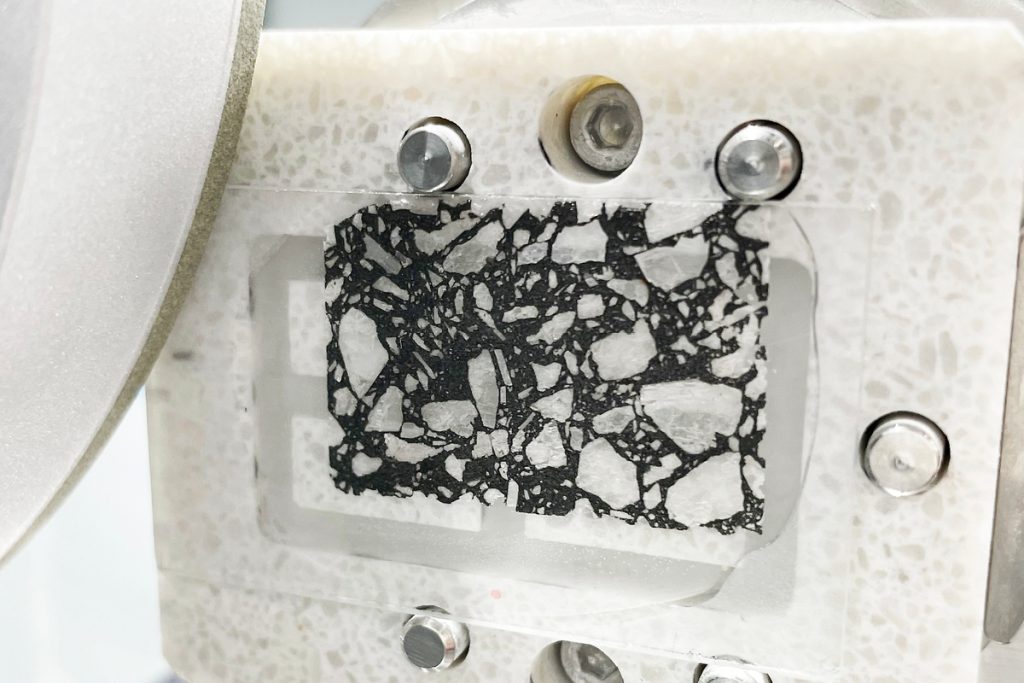 Qness (QATM) Qcut 200A gallery