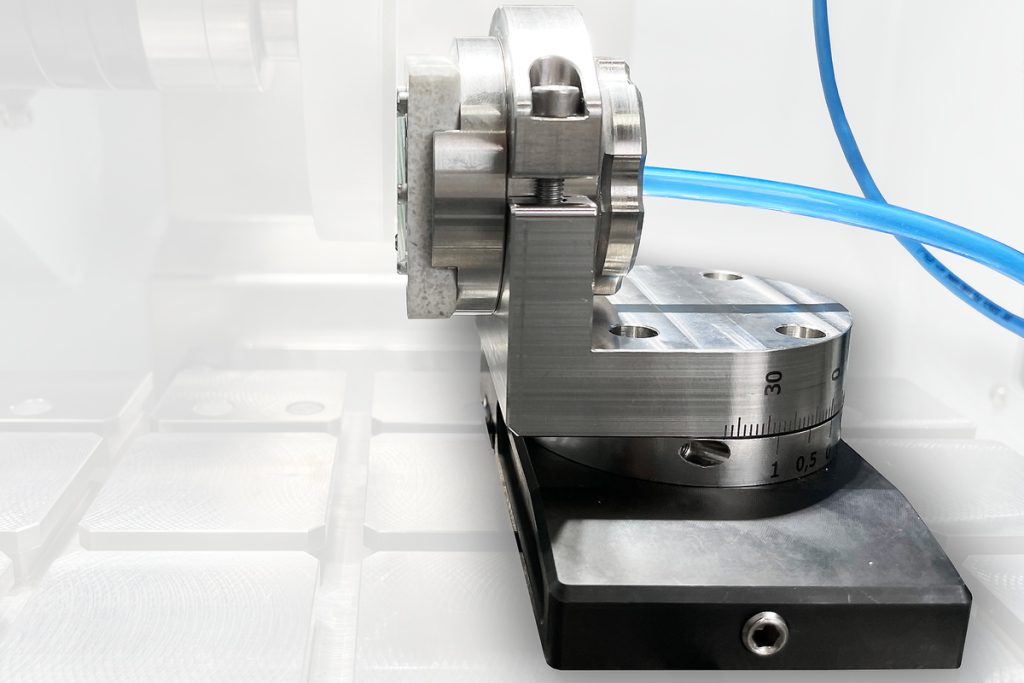 Qness (QATM) Qcut 200A gallery