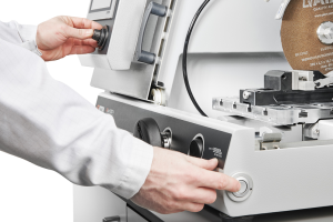 Highest demands of safety qcut200a
