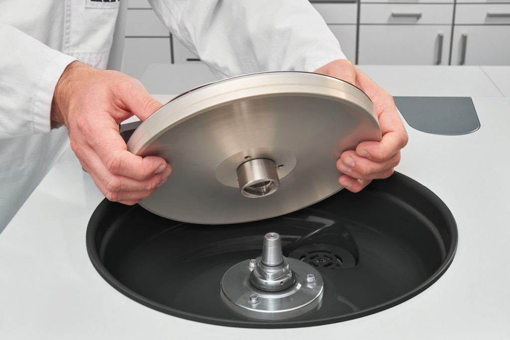 Qness (QATM) Grinding & Polishing Machine Qpol 250 M1 (Saphir 250 M1) gallery